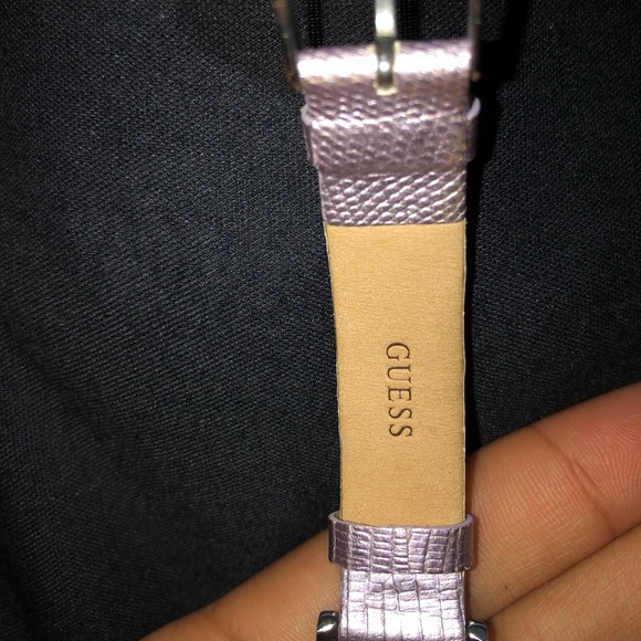 NEW GUESS Watch - Picture 5 of 7